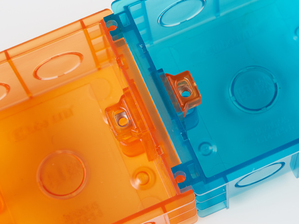 PVC透明86自扣无缝底盒 PVC透明86自扣无缝底盒